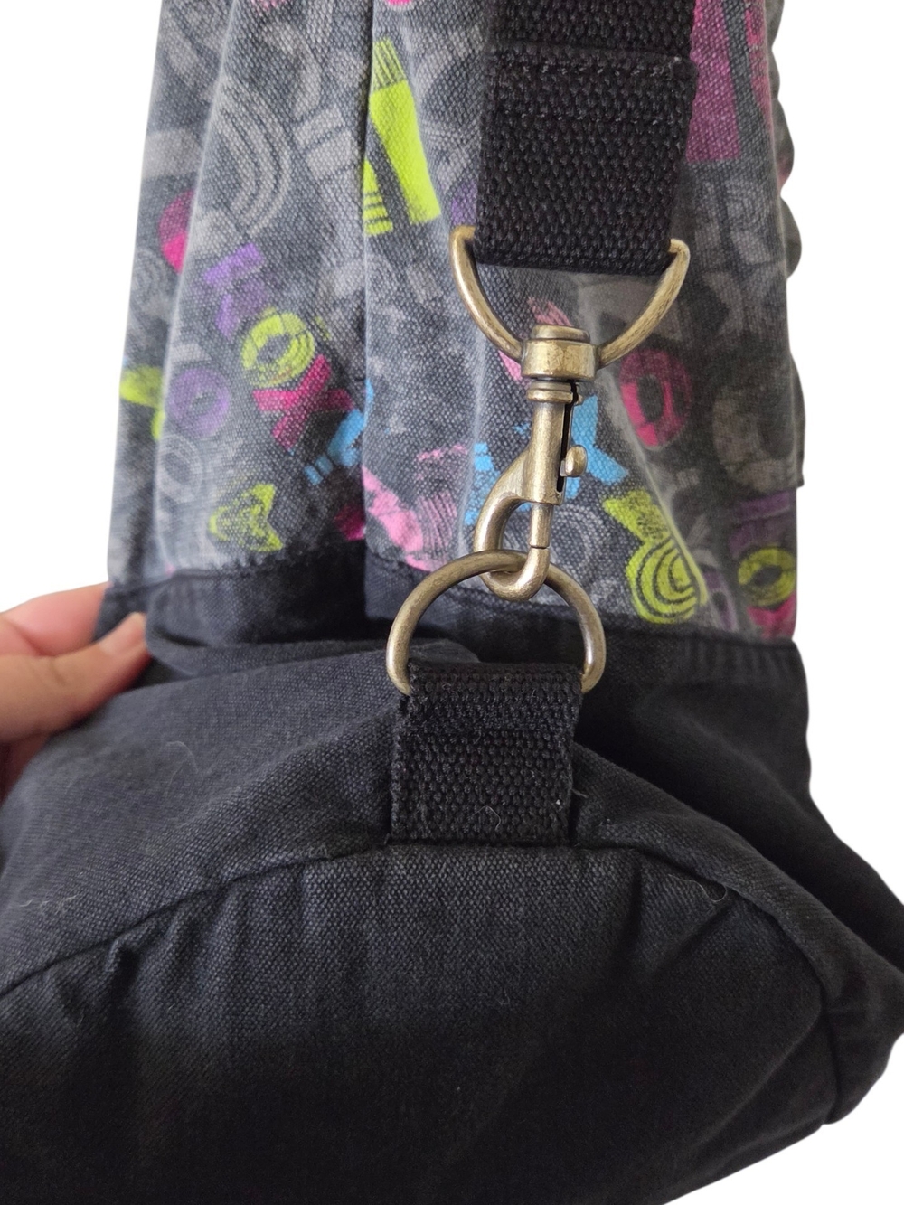 Throwback Y2K Roxy Drawstring Knapsack - Picture 8 of 11